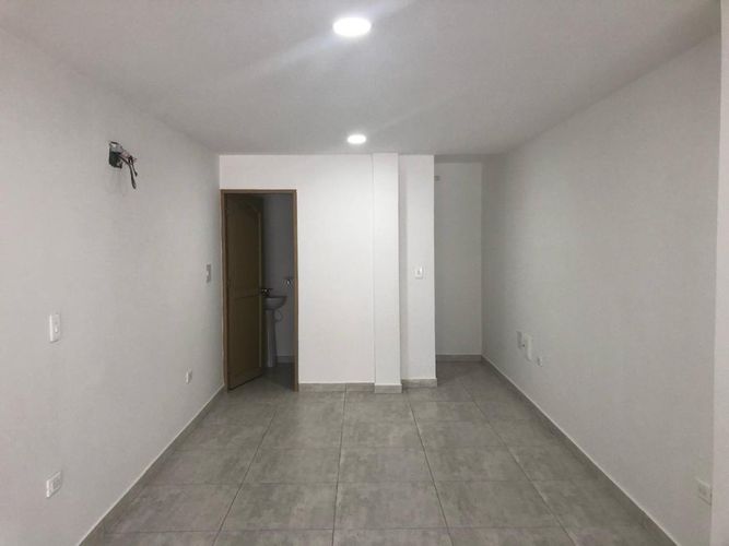 Local en arriendo en El Recreo, Montería, 37 m² · foto 2 de 5