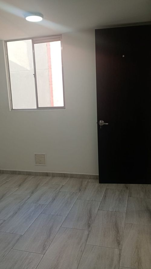 Apartamento de 3 alcobas en venta en La Prosperidad, Madrid, 56 m² · foto 20 de 24