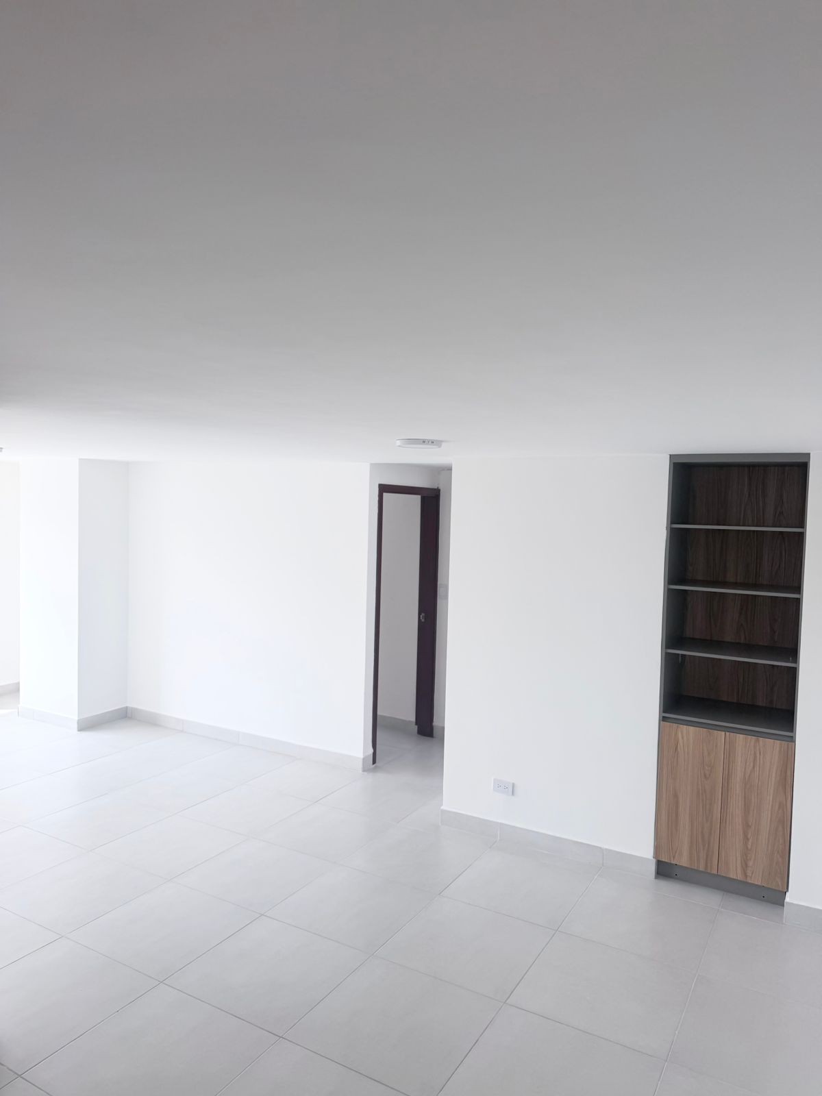 Apartamento en venta en Aeropuerto, Pereira · foto 3 de 16