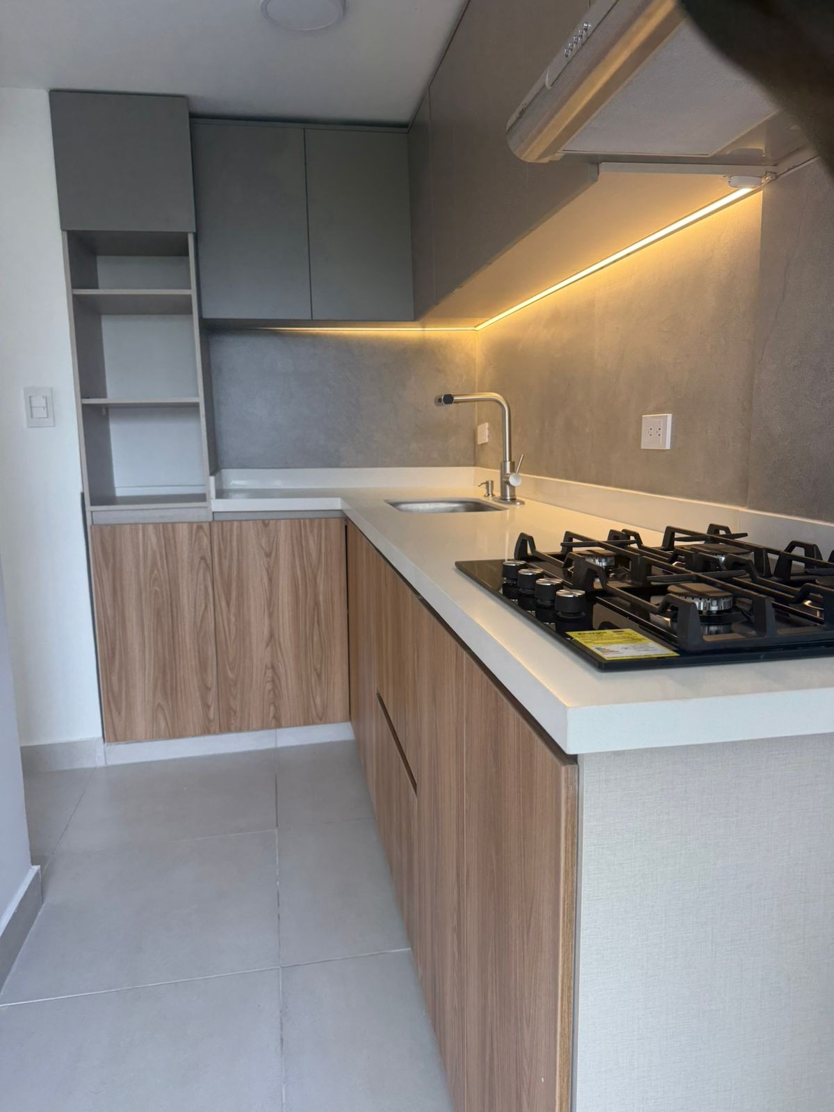 Apartamento en venta en Aeropuerto, Pereira · foto 5 de 16