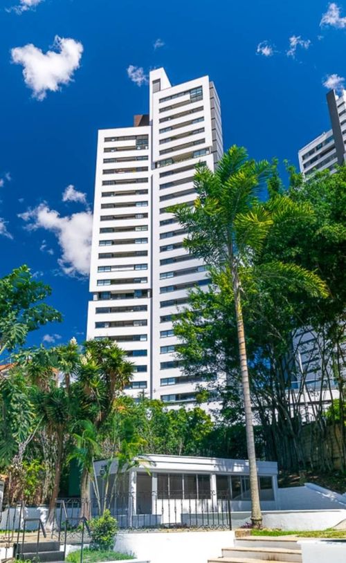Casa de 7 alcobas en arriendo en Loma Del Campestre, Medellín, 450 m² · foto 3 de 24