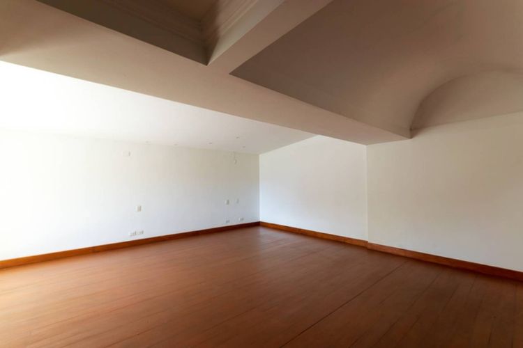 Casa de 7 alcobas en arriendo en Loma Del Campestre, Medellín, 450 m² · foto 19 de 24