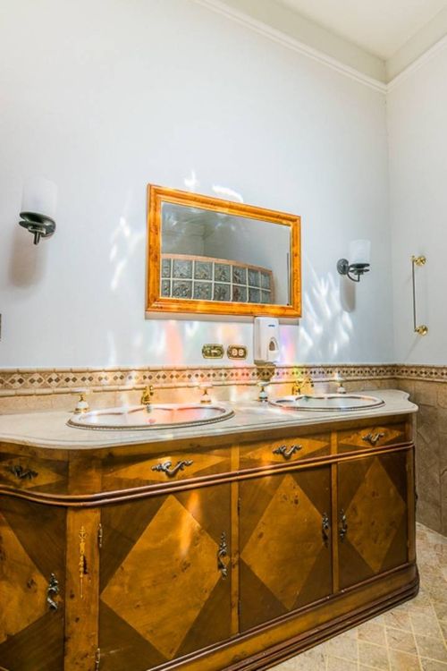 Casa de 7 alcobas en arriendo en Loma Del Campestre, Medellín, 450 m² · foto 22 de 24