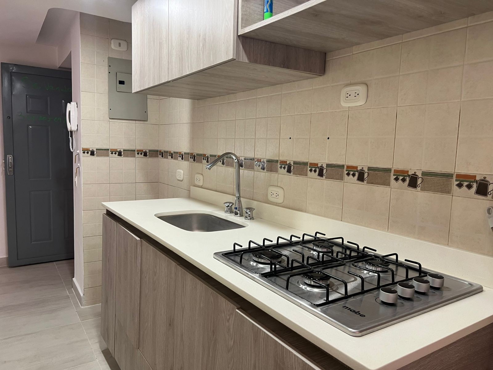 Apartamento en venta en Uribe Angel, Envigado · foto 6 de 14