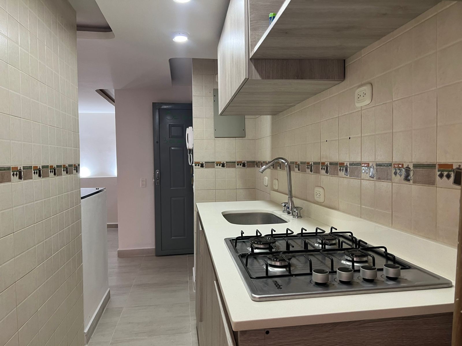 Apartamento en venta en Uribe Angel, Envigado · foto 5 de 14