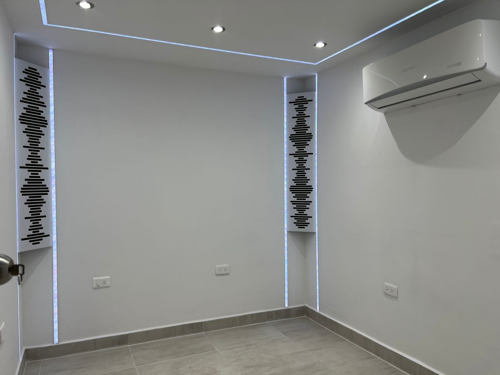 Apartamento en venta en Uribe Angel, Envigado · foto 11 de 14