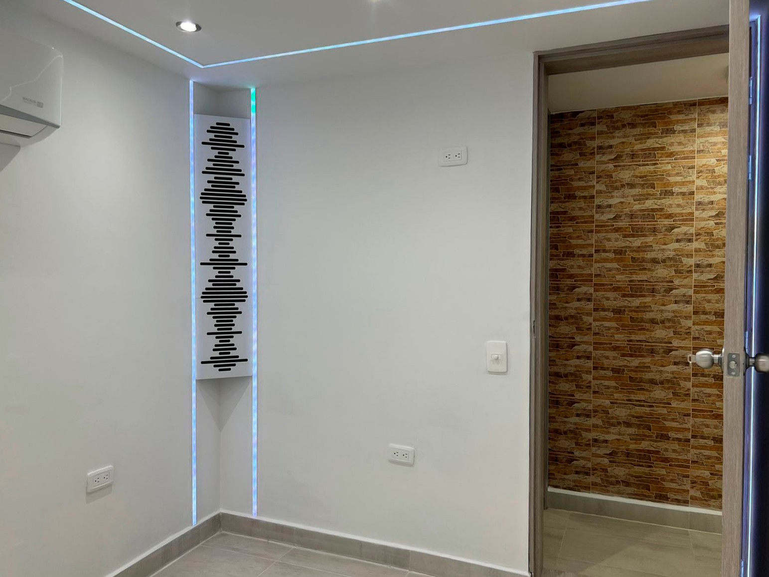 Apartamento en venta en Uribe Angel, Envigado · foto 10 de 14