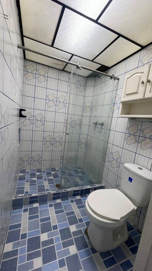 Casa de 5 alcobas en venta en La Castellana, Medellín, 306 m² · foto 8 de 24