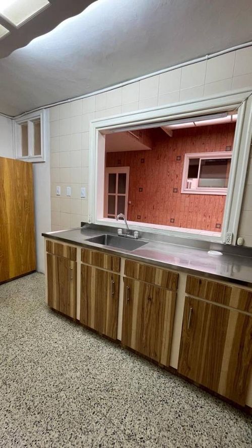 Casa de 5 alcobas en venta en La Castellana, Medellín, 306 m² · foto 16 de 24