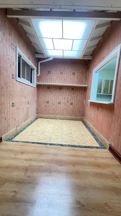 Casa de 5 alcobas en venta en La Castellana, Medellín, 306 m² · foto 19 de 24