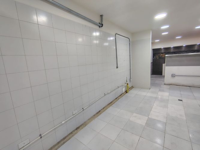 Local en arriendo en El Poblado, Medellín, 50 m² · foto 8 de 9