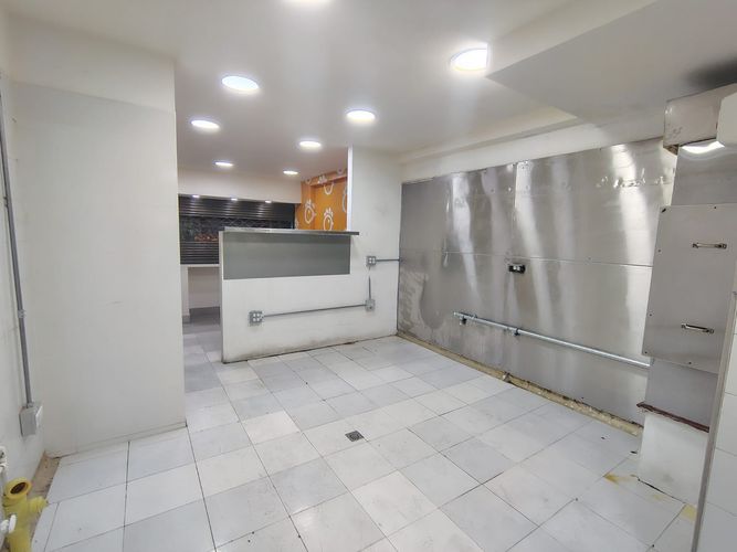 Local en arriendo en El Poblado, Medellín, 50 m² · foto 7 de 9