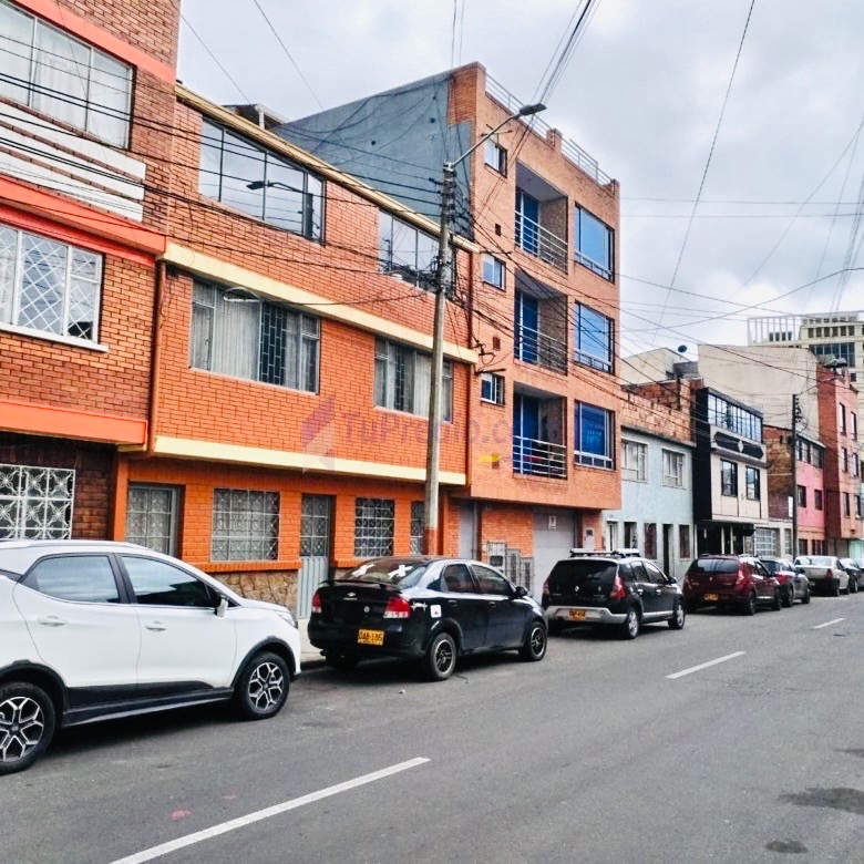 Casa en venta en Bella Vista, Bogotá · foto 2 de 24
