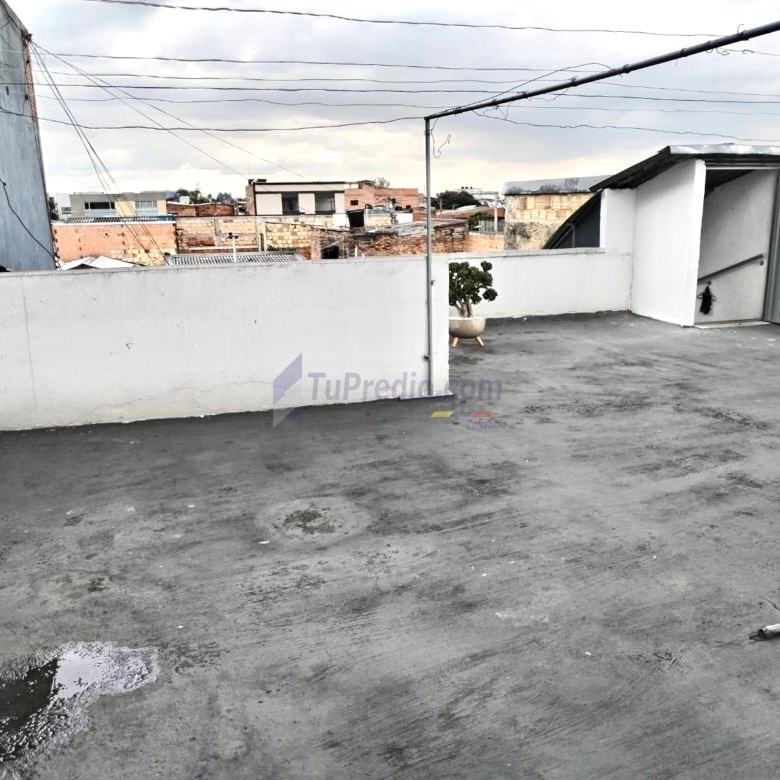 Casa en venta en Bella Vista, Bogotá · foto 3 de 24