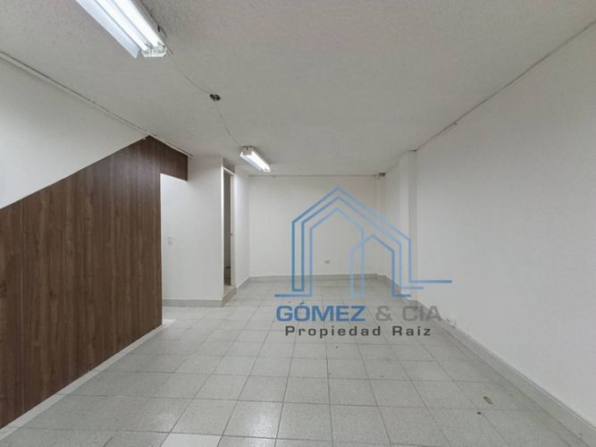 Bodega en arriendo en Cristo Rey, Medellín, 220 m² · foto 5 de 16