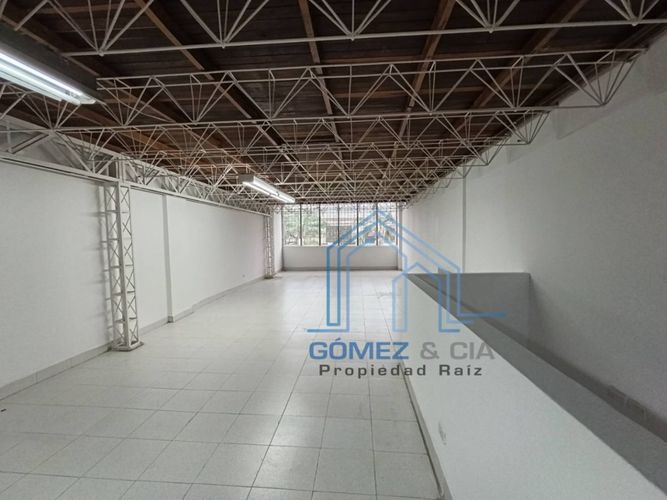 Bodega en arriendo en Cristo Rey, Medellín, 220 m² · foto 7 de 16