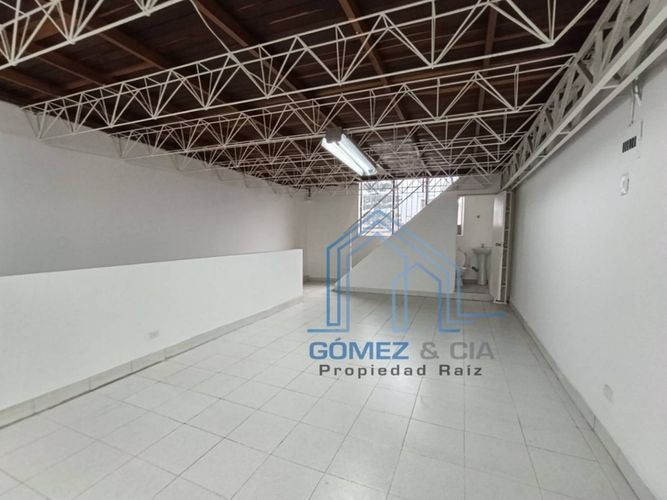 Bodega en arriendo en Cristo Rey, Medellín, 220 m² · foto 12 de 16