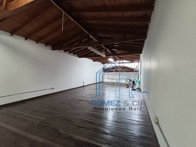 Bodega en arriendo en Cristo Rey, Medellín, 220 m² · foto 13 de 16