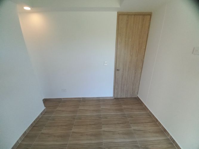 Apartamento de 3 alcobas en venta en Picaleña Y Mirolindo, Ibagué, 95 m² · foto 15 de 24