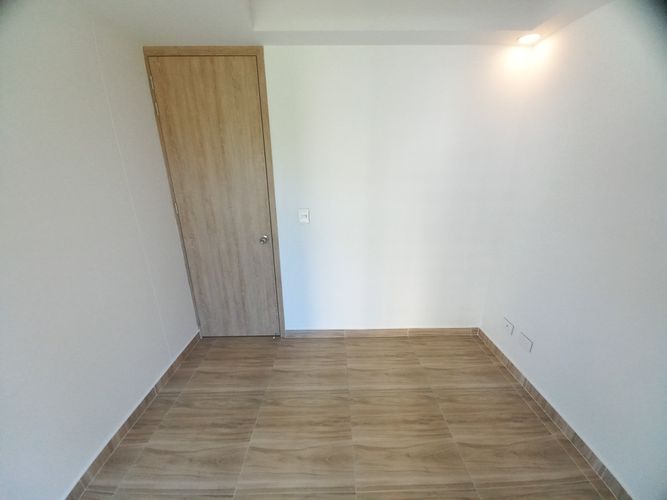 Apartamento de 3 alcobas en venta en Picaleña Y Mirolindo, Ibagué, 95 m² · foto 18 de 24