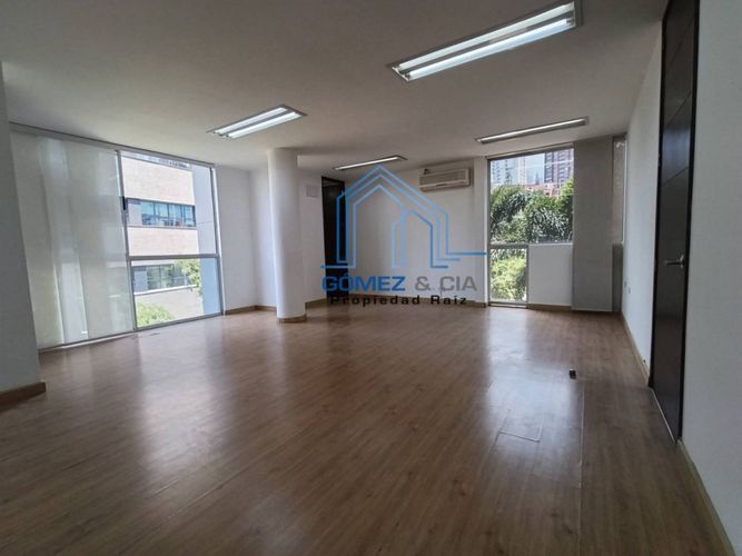 Oficina en arriendo en Milla De Oro, Medellín, 75 m² · foto 4 de 18