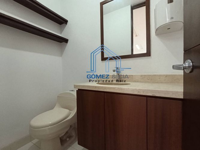 Oficina en arriendo en Milla De Oro, Medellín, 75 m² · foto 15 de 18