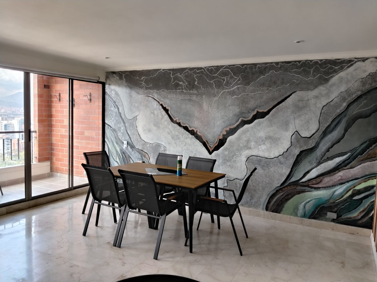 Apartamento en arriendo en La Linde, Medellín · foto 5 de 18