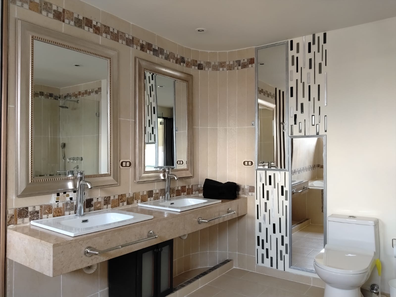 Apartamento en arriendo en La Linde, Medellín · foto 18 de 18