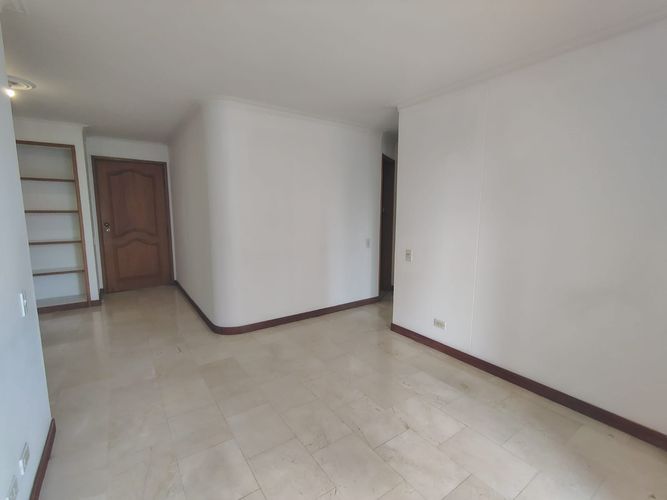 Apartamento de 3 alcobas en arriendo en Laureles, Medellín, 65 m² · foto 3 de 16