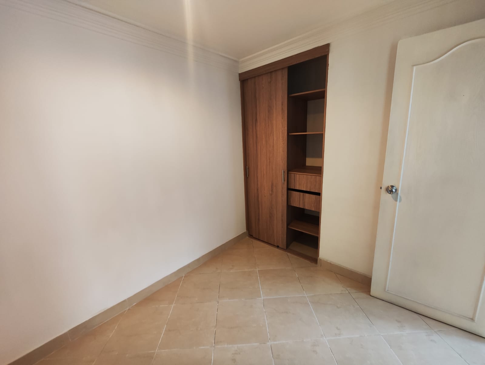 Apartamento en arriendo en Laureles, Medellín · foto 9 de 18