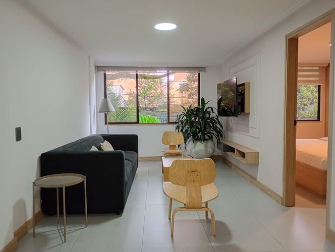Apartamento de 2 alcobas en arriendo en Laureles, Medellín, 70 m² · foto 2 de 17