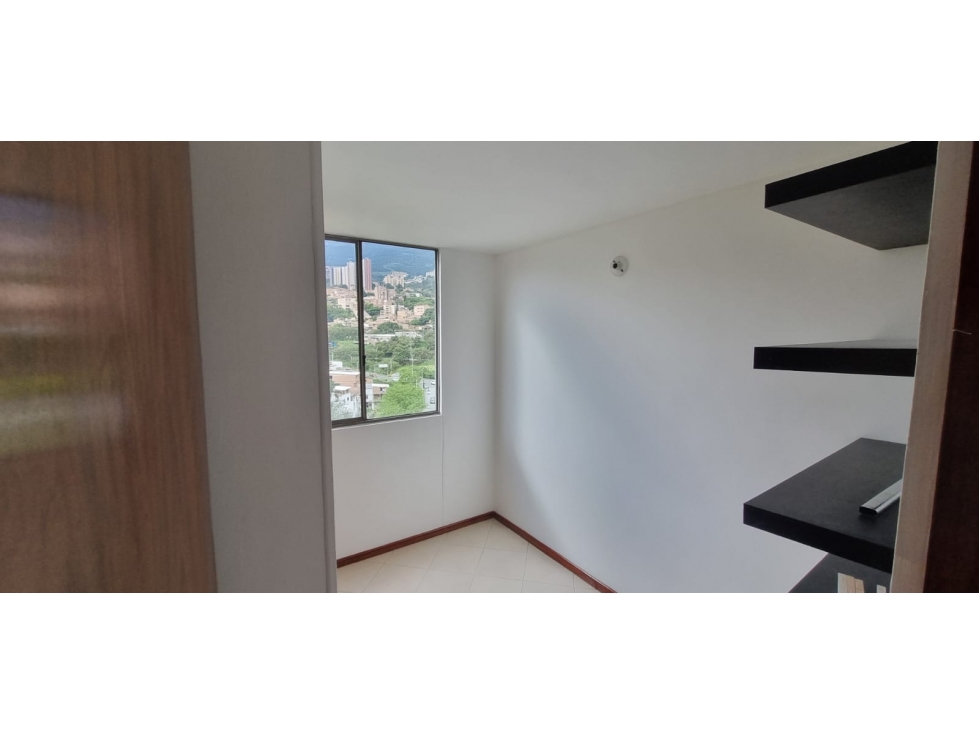Apartamento en arriendo en Los Colores, Medellín · foto 7 de 15