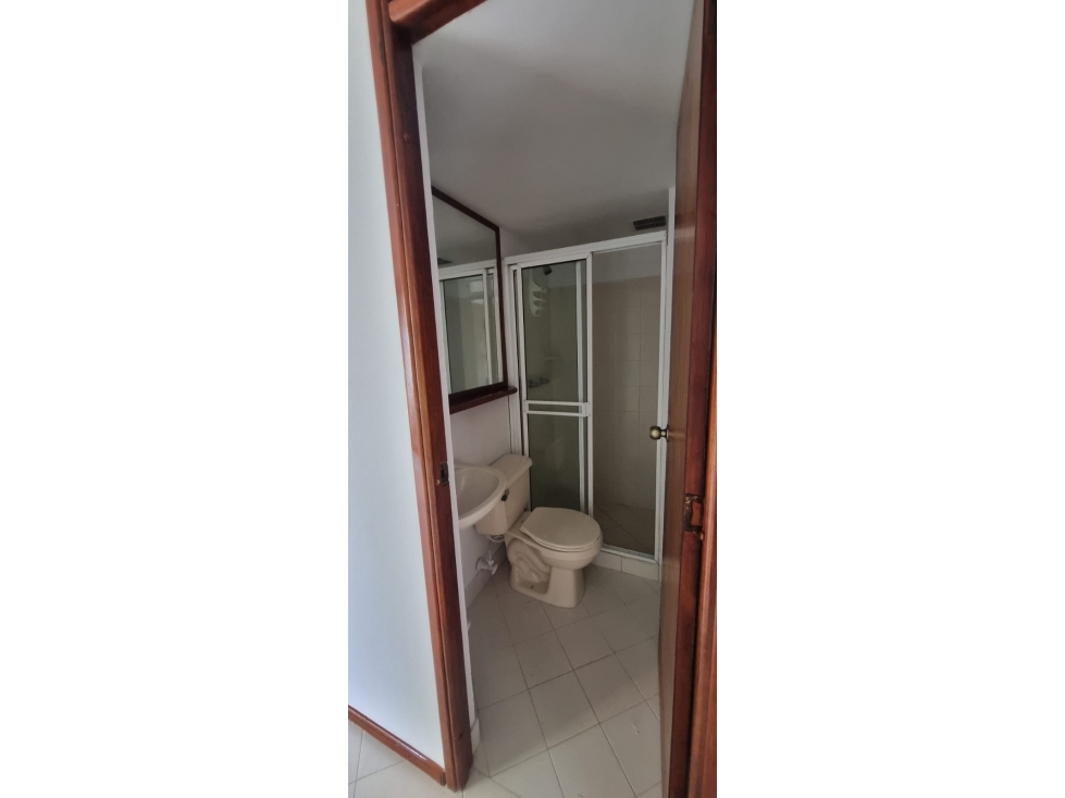 Apartamento en arriendo en Los Colores, Medellín · foto 9 de 15