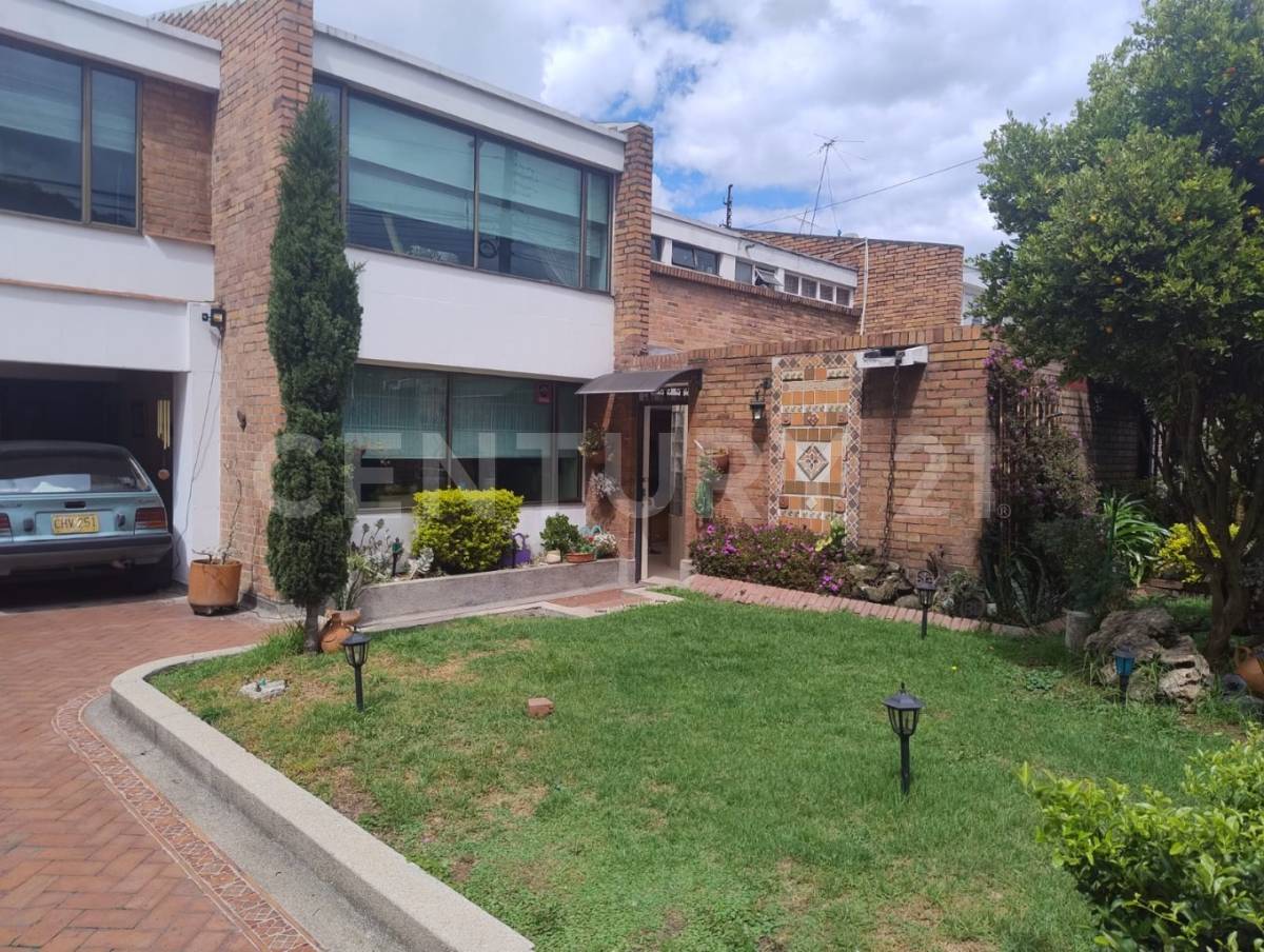 Casa en venta en Niza, Bogotá · foto 10 de 24