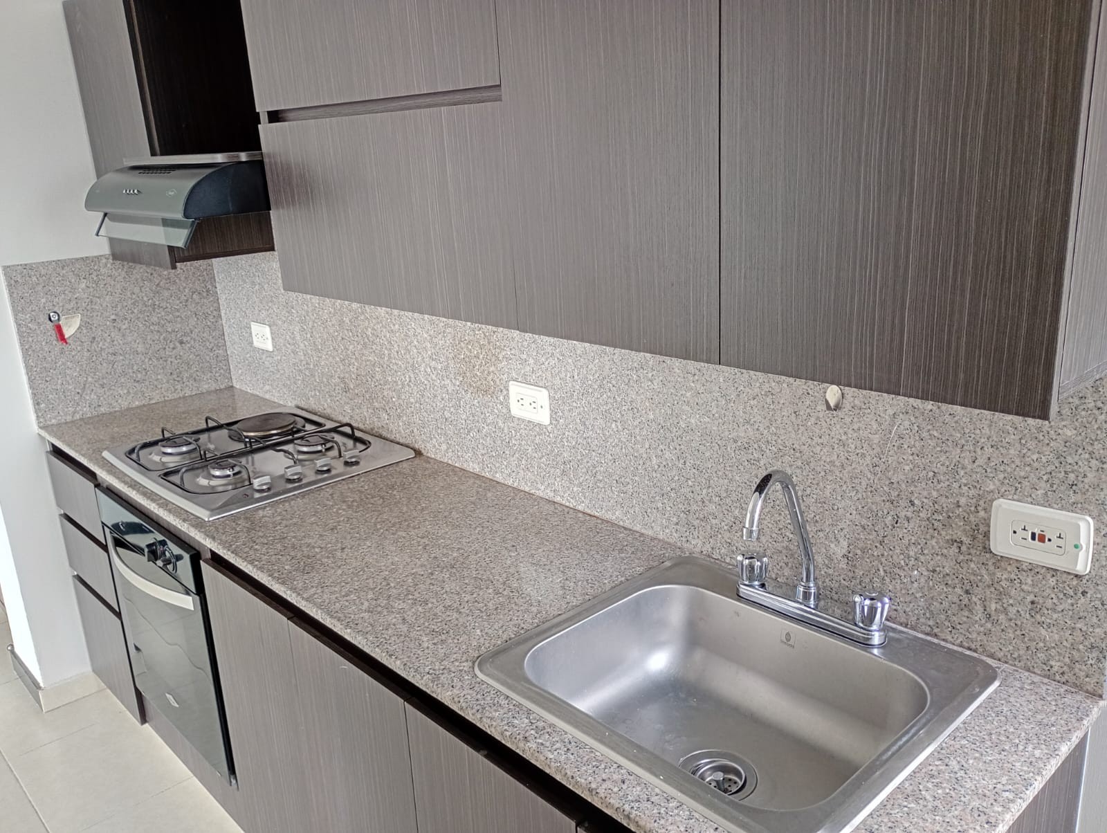 Apartamento en arriendo en Laureles, Medellín · foto 7 de 18