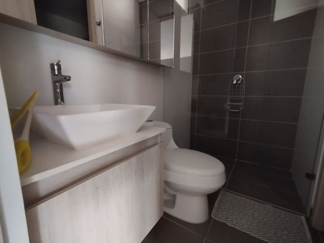 Apartamento de 3 alcobas en arriendo en Loma Del Escobero, Envigado, 97 m² · foto 2 de 14