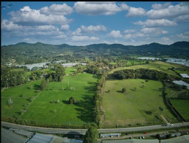 Lote en venta en Lomitas, La Ceja, 1250 m² · foto 10 de 10