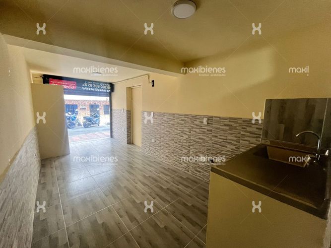 Local en arriendo en Castilla, Medellín, 13 m² · foto 2 de 6