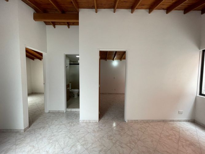 Apartamento de 2 alcobas en arriendo en Aves Maria, Sabaneta, 60 m² · foto 3 de 13
