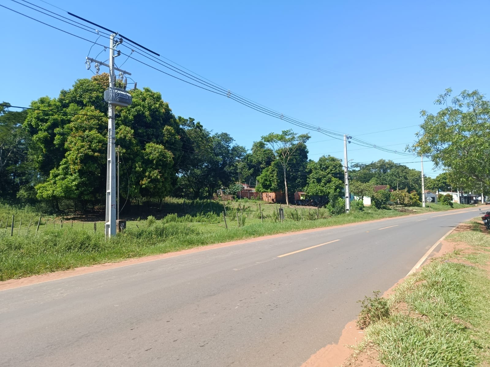 TERRENO SOBRE ASFALTO EN J.A. SALDIVAR 1.130m2    J.A. — foto 3