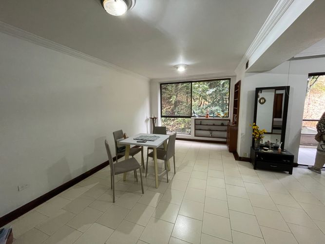 Apartamento de 2 alcobas en venta en Centenario, Cali, 98 m² · foto 9 de 24