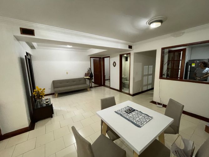 Apartamento de 2 alcobas en venta en Centenario, Cali, 98 m² · foto 17 de 24