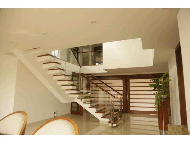 Casa de 4 alcobas en venta en San Jose De Bavaria, Bogotá, 837 m² · foto 8 de 24