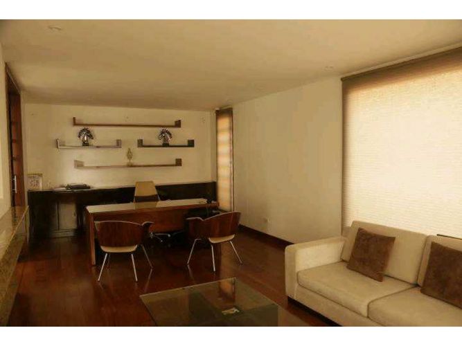 Casa de 4 alcobas en venta en San Jose De Bavaria, Bogotá, 837 m² · foto 11 de 24
