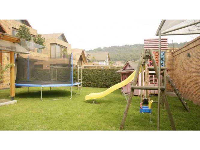 Casa de 4 alcobas en venta en San Jose De Bavaria, Bogotá, 837 m² · foto 19 de 24