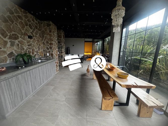 Casa de 4 alcobas en venta en Vía Las Palmas, Envigado, 1600 m² · foto 9 de 17