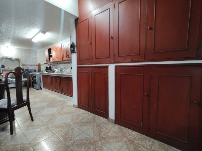 Casa de 5 alcobas en venta en Tequendama, Cali, 400 m² · foto 9 de 24
