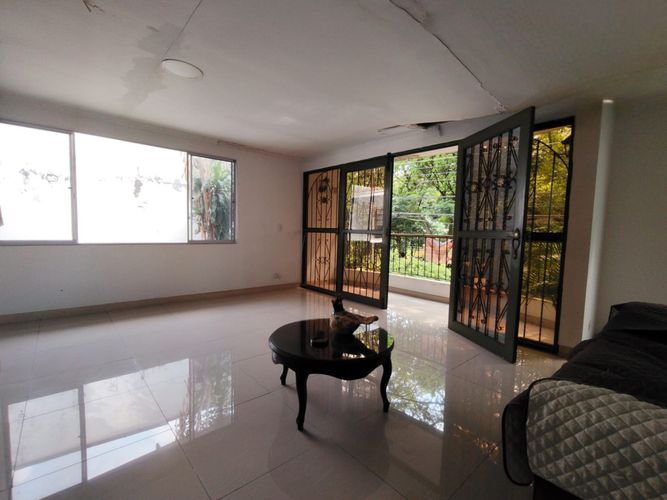 Casa de 5 alcobas en venta en Tequendama, Cali, 400 m² · foto 16 de 24