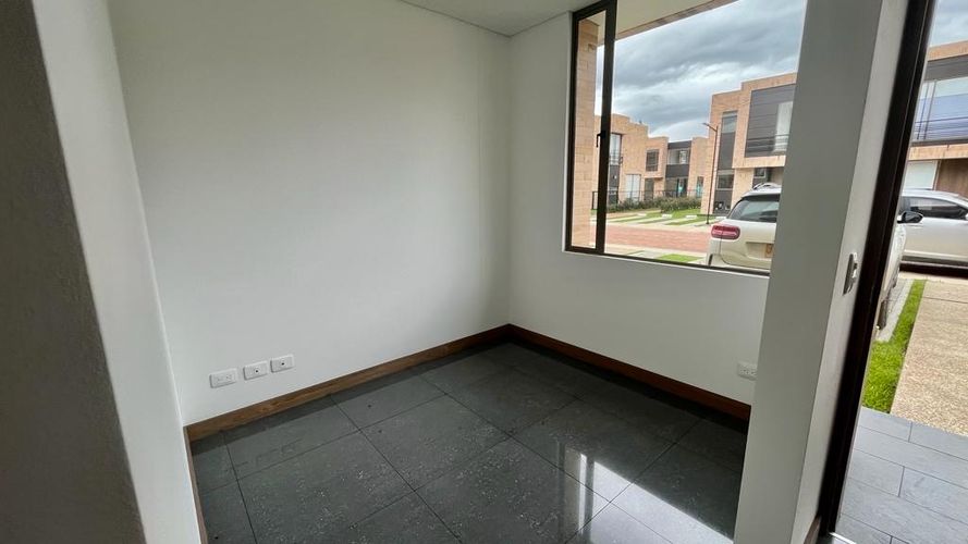 Casa de 3 alcobas en venta en Agrupacion Calahorra, Cajicá, 115 m² · foto 14 de 20