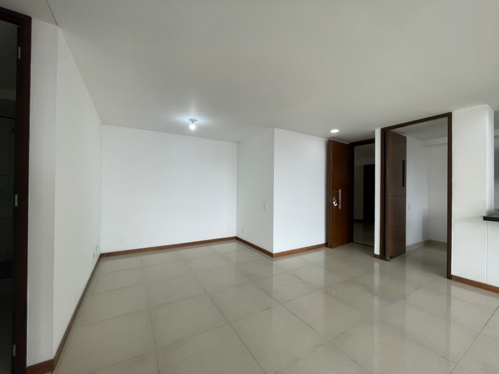 Apartamento en arriendo en El Poblado, Medellín · foto 5 de 19